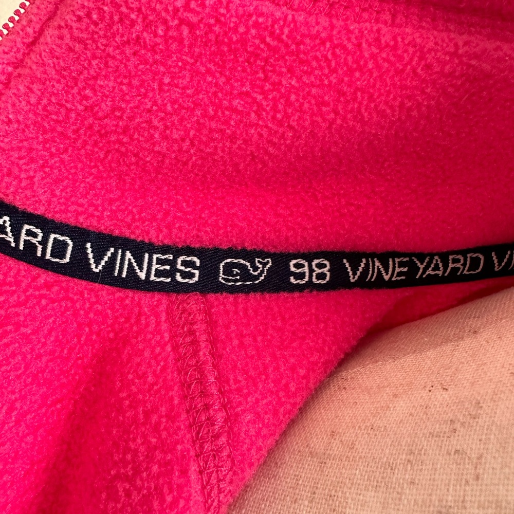 Vineyard Vines bright pink preppy flattering fleece zip-up vest women’s size S. - Picture 11 of 14